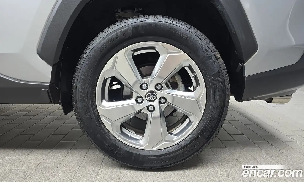 Toyota RAV4 2021 2.5 АКПП, фото 6 Toyota RAV4 2021 2.5 АКПП, фото 6