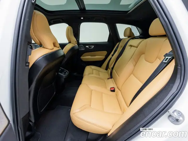 Volvo XC60 2023 2.0 АКПП, миниатюра 12