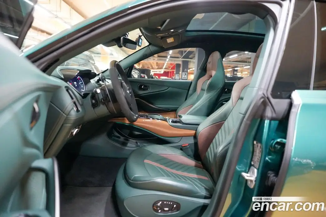 Aston Martin DBX 2024 4.0 АКПП, фото 11