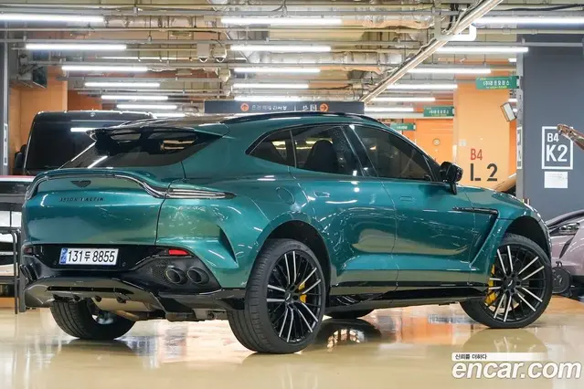 Aston Martin DBX 2024 4.0 АКПП, миниатюра 4