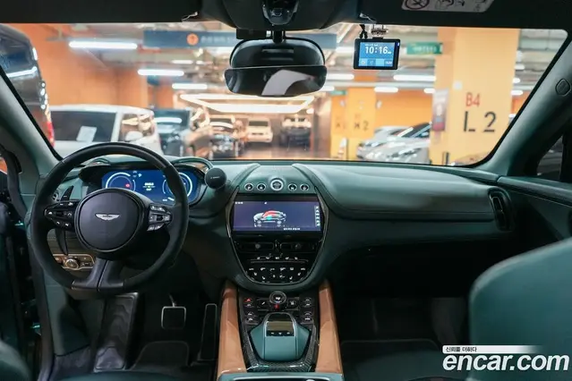 Aston Martin DBX 2024 4.0 АКПП, миниатюра 7