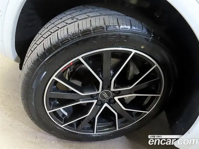 Audi Q5 2023 2.0 АКПП, миниатюра 6