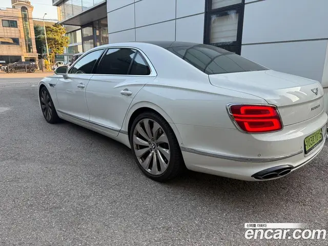 Bentley Flying Spur 2022 4.0 АКПП, миниатюра 2 Bentley Flying Spur 2022 4.0 АКПП, миниатюра 2