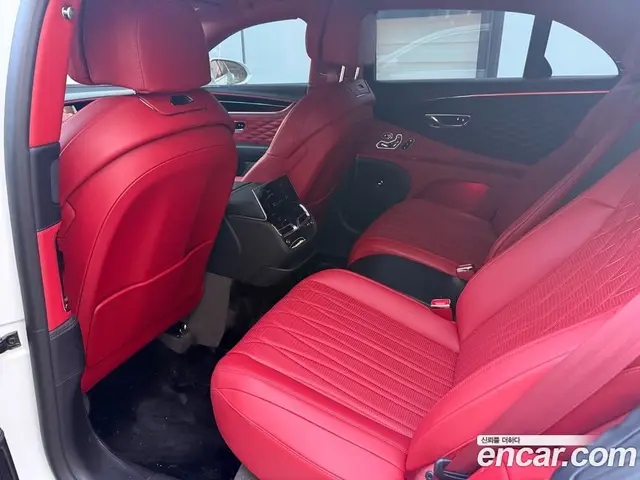Bentley Flying Spur 2022 4.0 АКПП, миниатюра 11 Bentley Flying Spur 2022 4.0 АКПП, миниатюра 11