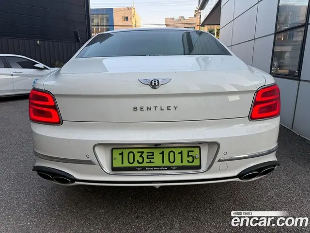 Bentley Flying Spur 2022 4.0 АКПП, миниатюра 4 Bentley Flying Spur 2022 4.0 АКПП, миниатюра 4