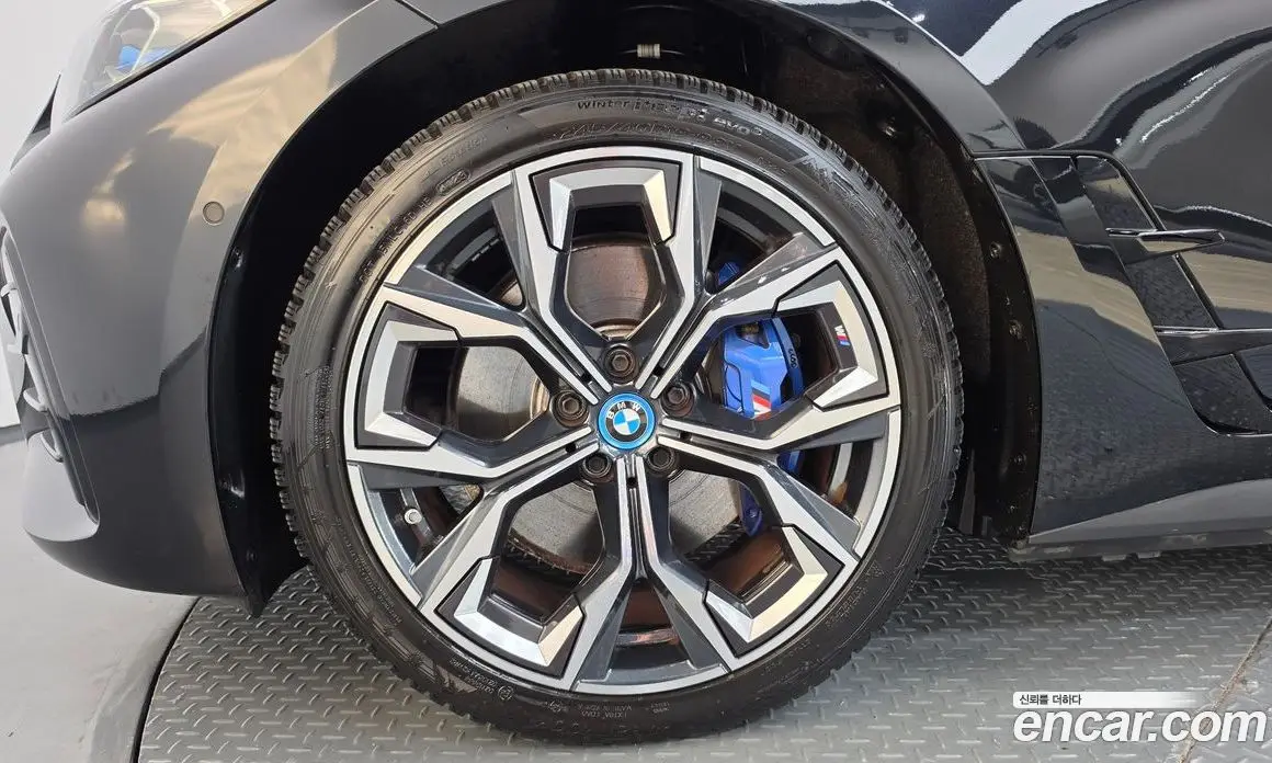 BMW i4 2023 0.2 АКПП, фото 5