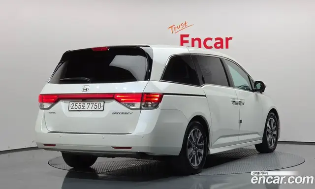 Honda Odyssey 2016 3.5 АКПП, миниатюра 2 Honda Odyssey 2016 3.5 АКПП, миниатюра 2