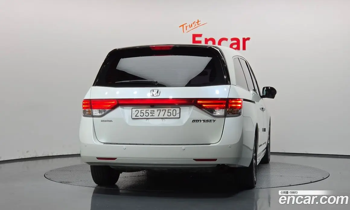 Honda Odyssey 2016 3.5 АКПП, фото 4 Honda Odyssey 2016 3.5 АКПП, фото 4