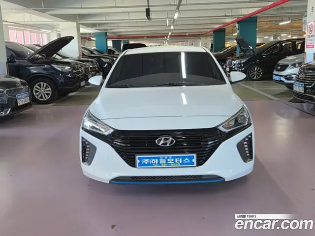 Hyundai Ioniq 2016 1.6 АКПП, миниатюра 2