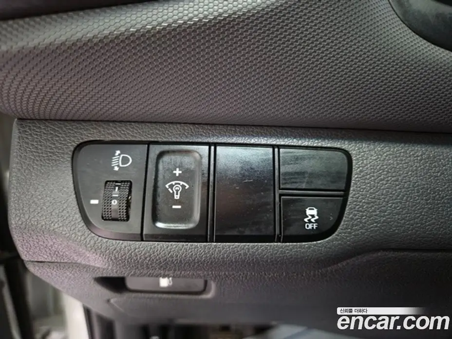 Hyundai Ioniq 2016 1.6 АКПП, фото 17