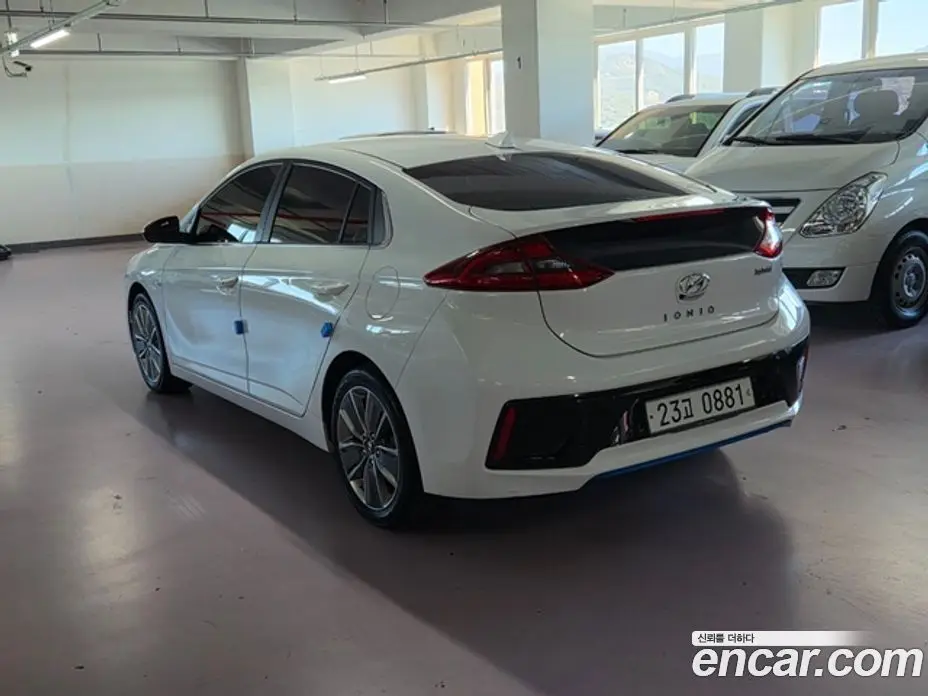 Hyundai Ioniq 2016 1.6 АКПП, фото 4