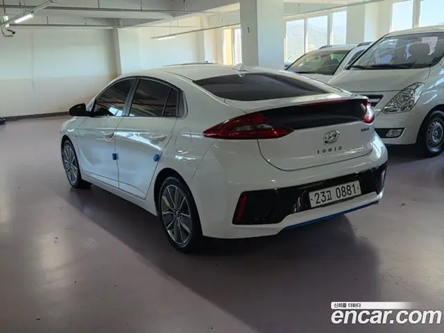 Hyundai Ioniq 2016 1.6 АКПП, миниатюра 4