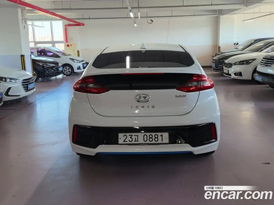 Hyundai Ioniq 2016 1.6 АКПП, фото 5