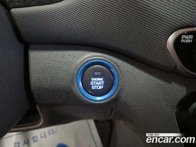 Hyundai Ioniq 2016 1.6 АКПП, миниатюра 10