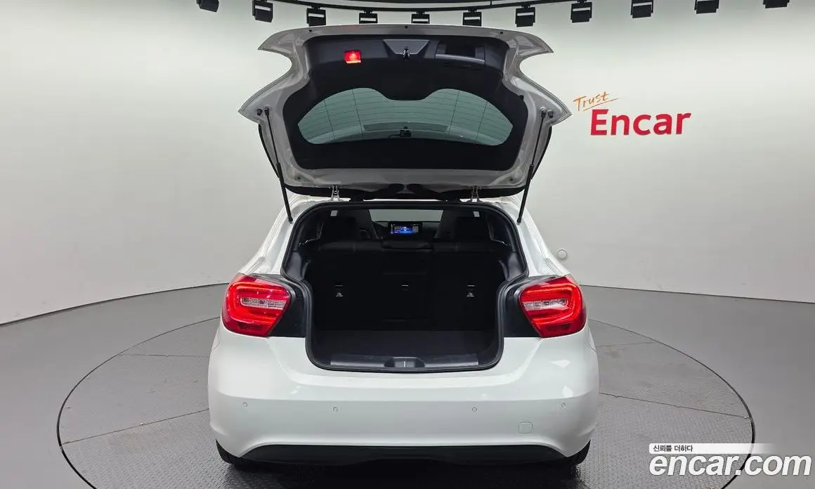 Mercedes-Benz A-Class 2015 1.5 АКПП, фото 19