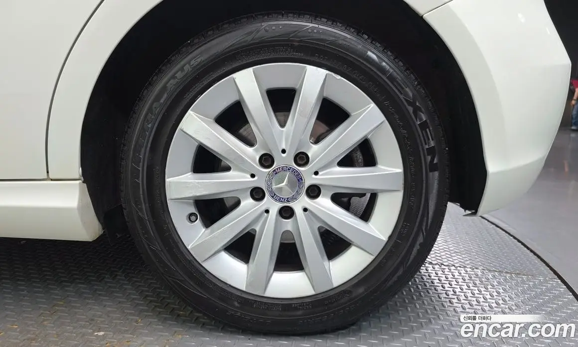 Mercedes-Benz A-Class 2015 1.5 АКПП, фото 5