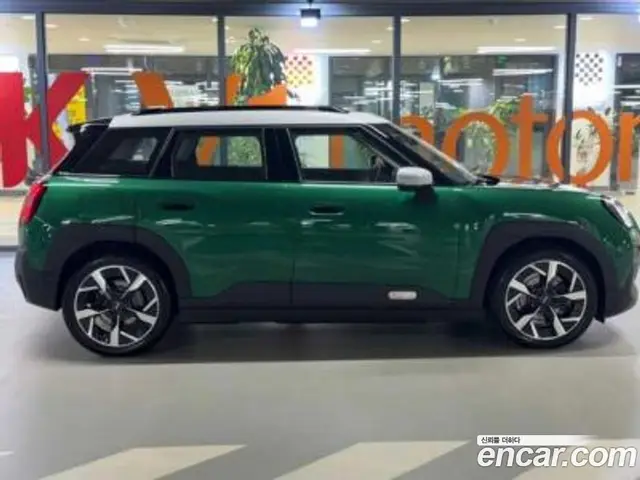 Mini Aceman 2025 АКПП, миниатюра 3