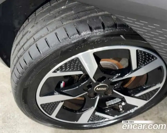 Mini Aceman 2025 АКПП, миниатюра 6