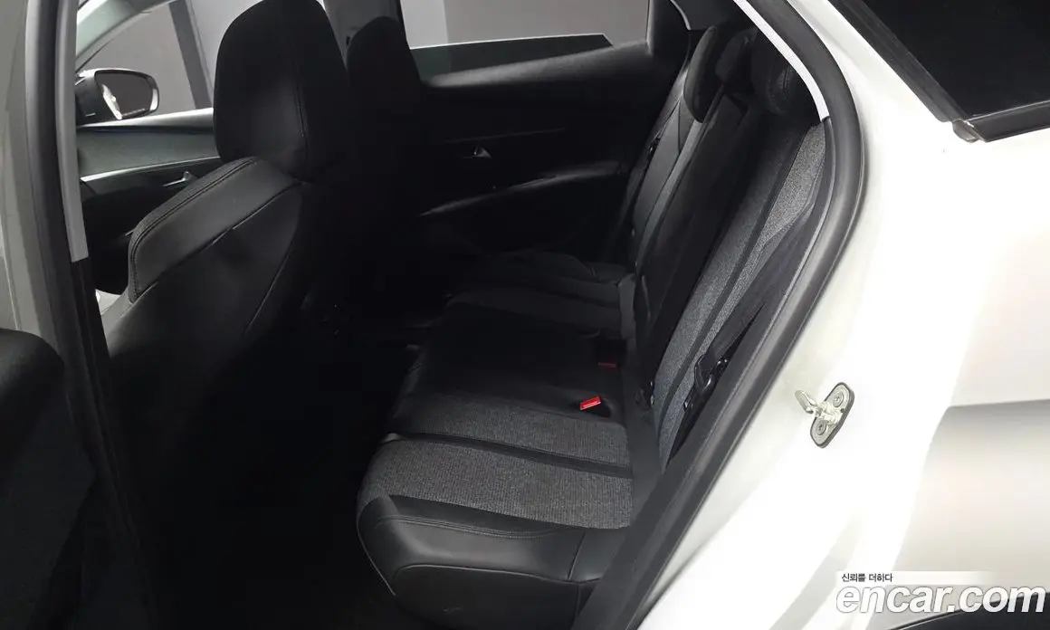 Peugeot 3008 2019 1.5 АКПП, фото 17