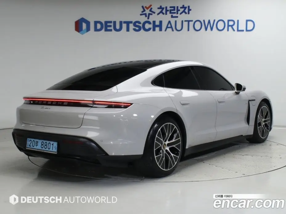 Porsche Taycan 2022 1.0 АКПП, фото 3