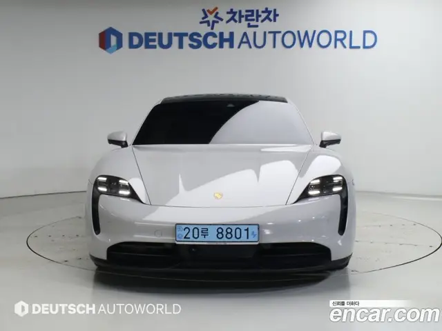 Porsche Taycan 2022 1.0 АКПП, миниатюра 4