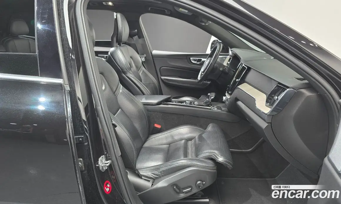 Volvo XC60 2018 2.0 АКПП, фото 11