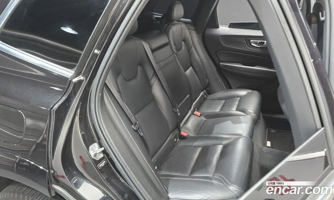 Volvo XC60 2018 2.0 АКПП, фото 12