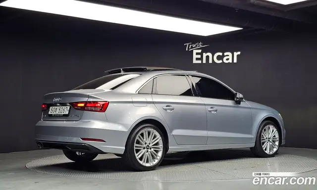 Audi A3 2018 2.0 АКПП, миниатюра 2