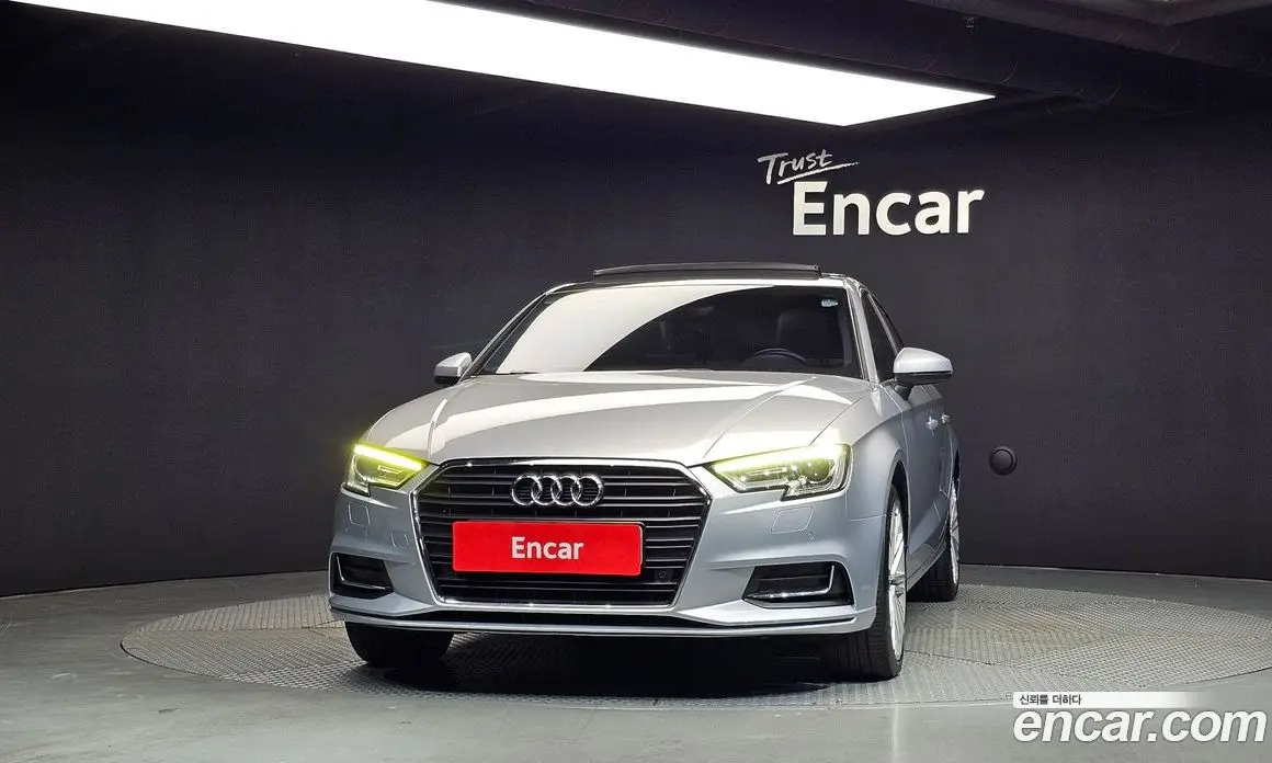 Audi A3 2018 2.0 АКПП, фото 3