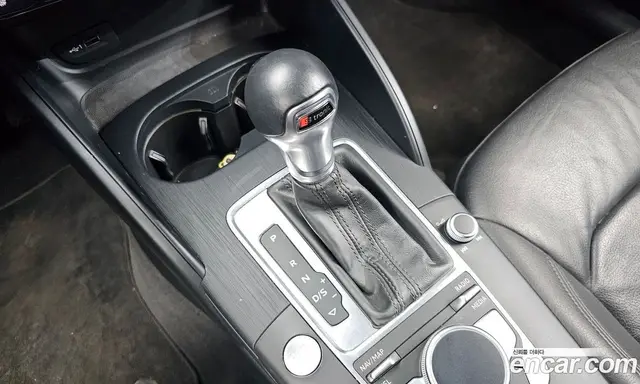 Audi A3 2018 2.0 АКПП, миниатюра 9