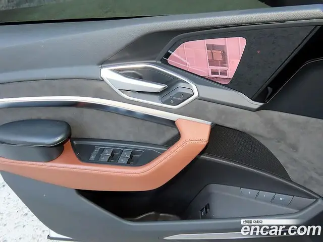 Audi e-tron 2021 0.2 АКПП, миниатюра 12