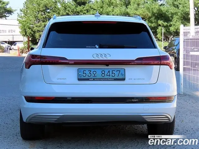 Audi e-tron 2021 0.2 АКПП, миниатюра 4 Audi e-tron 2021 0.2 АКПП, миниатюра 4