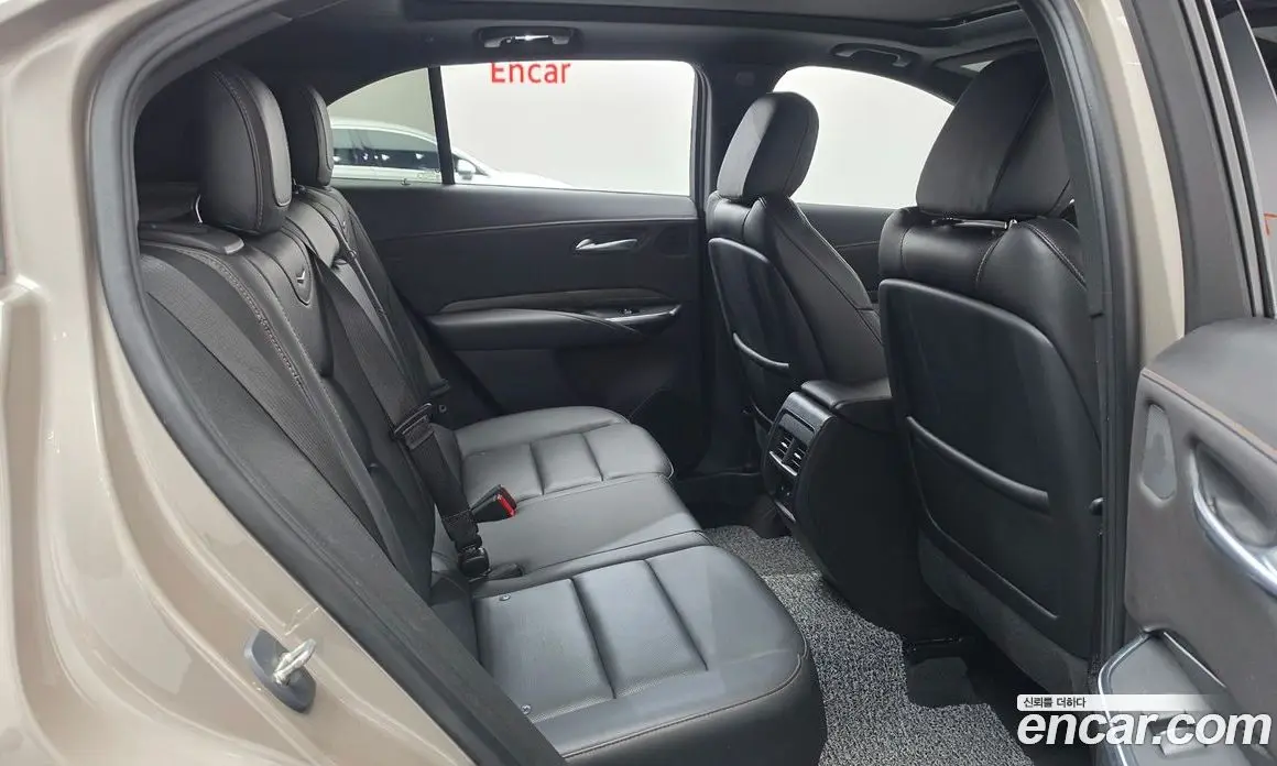 Cadillac XT4 2023 2.0 АКПП, фото 16