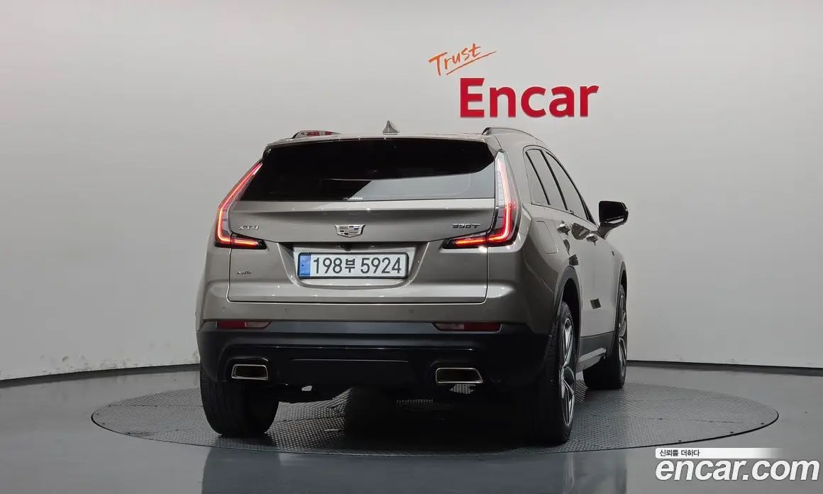 Cadillac XT4 2023 2.0 АКПП, фото 3