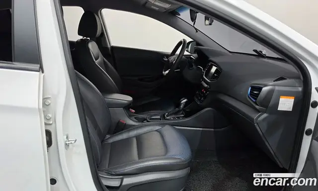 Hyundai Ioniq 2016 1.6 АКПП, миниатюра 11