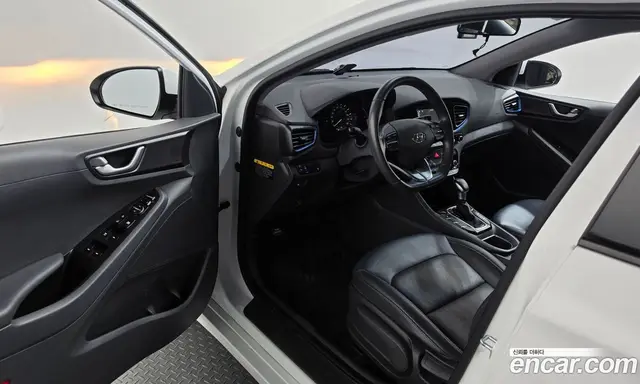 Hyundai Ioniq 2016 1.6 АКПП, миниатюра 10