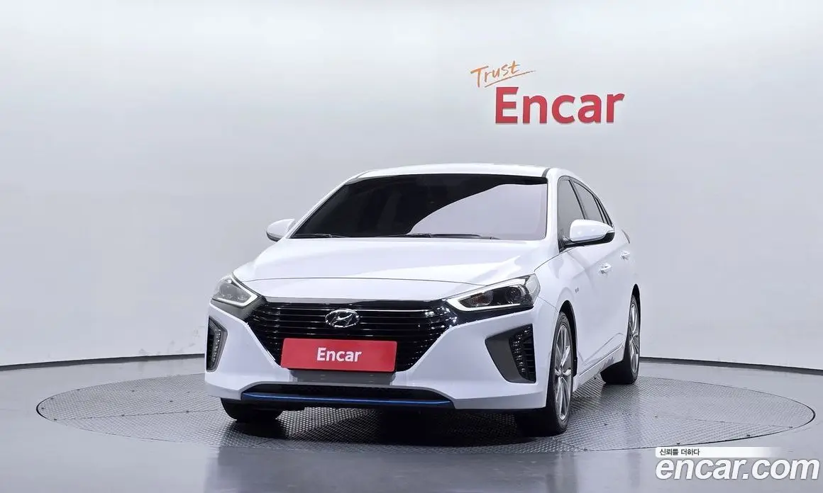 Hyundai Ioniq 2017 1.6 АКПП, фото 3
