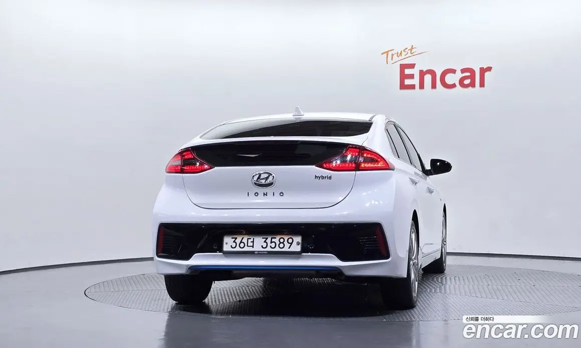 Hyundai Ioniq 2017 1.6 АКПП, фото 4