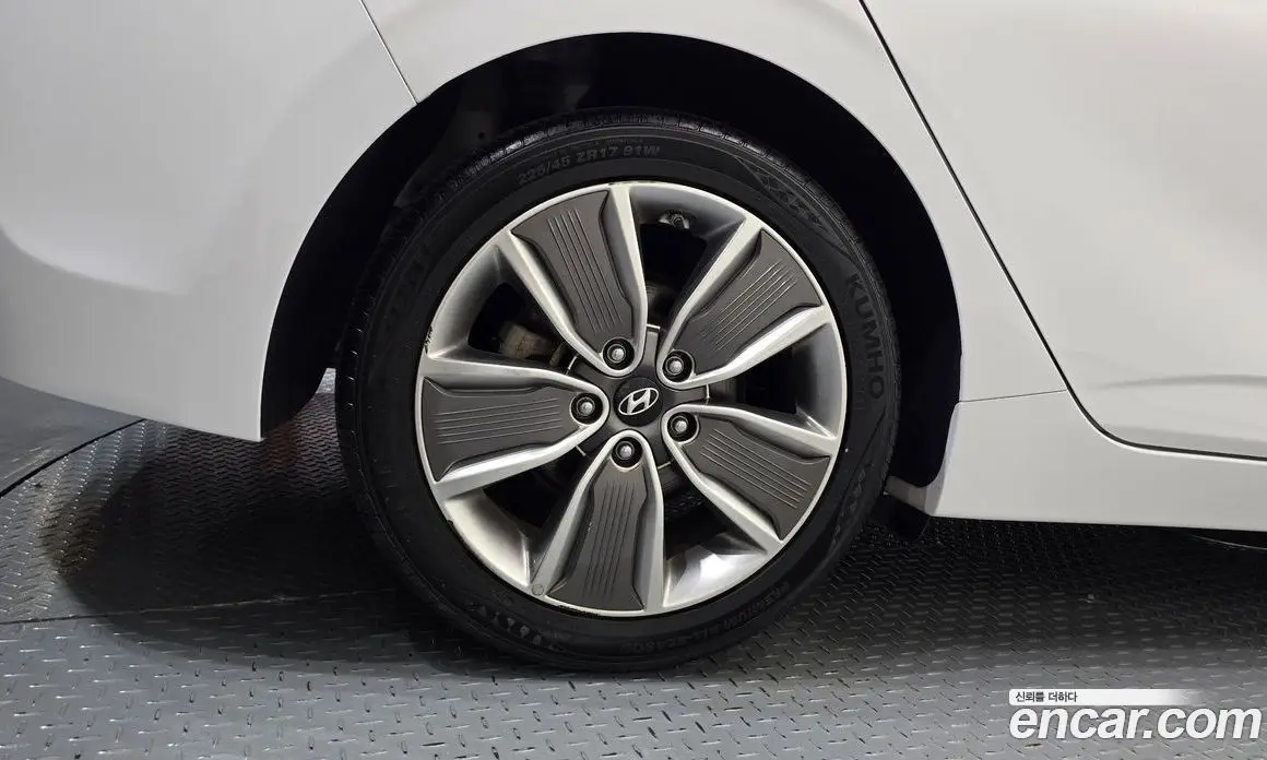 Hyundai Ioniq 2017 1.6 АКПП, фото 5
