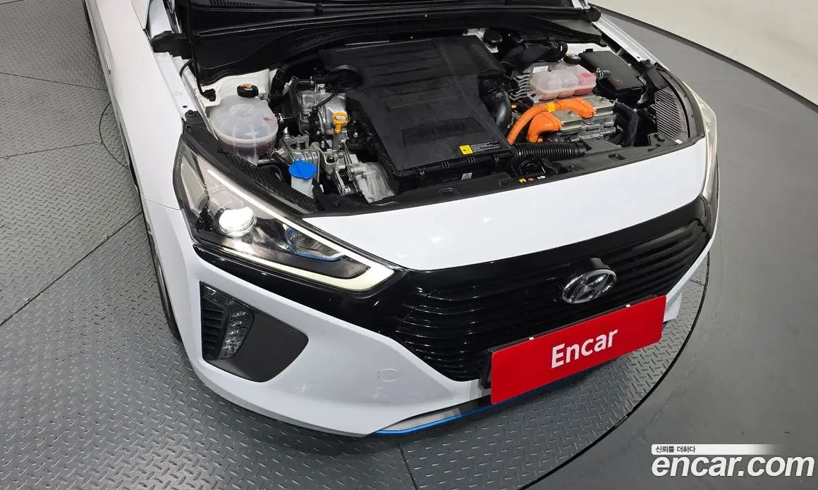 Hyundai Ioniq 2017 1.6 АКПП, фото 6