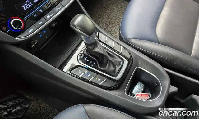 Hyundai Ioniq 2017 1.6 АКПП, миниатюра 9