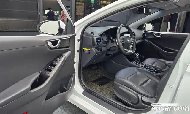 Hyundai Ioniq 2017 1.6 АКПП, миниатюра 10