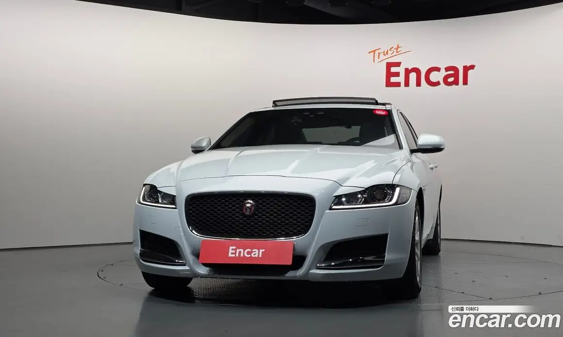 Jaguar XF 2017 2.0 АКПП, фото 3