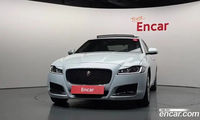 Jaguar XF 2017 2.0 АКПП, миниатюра 3