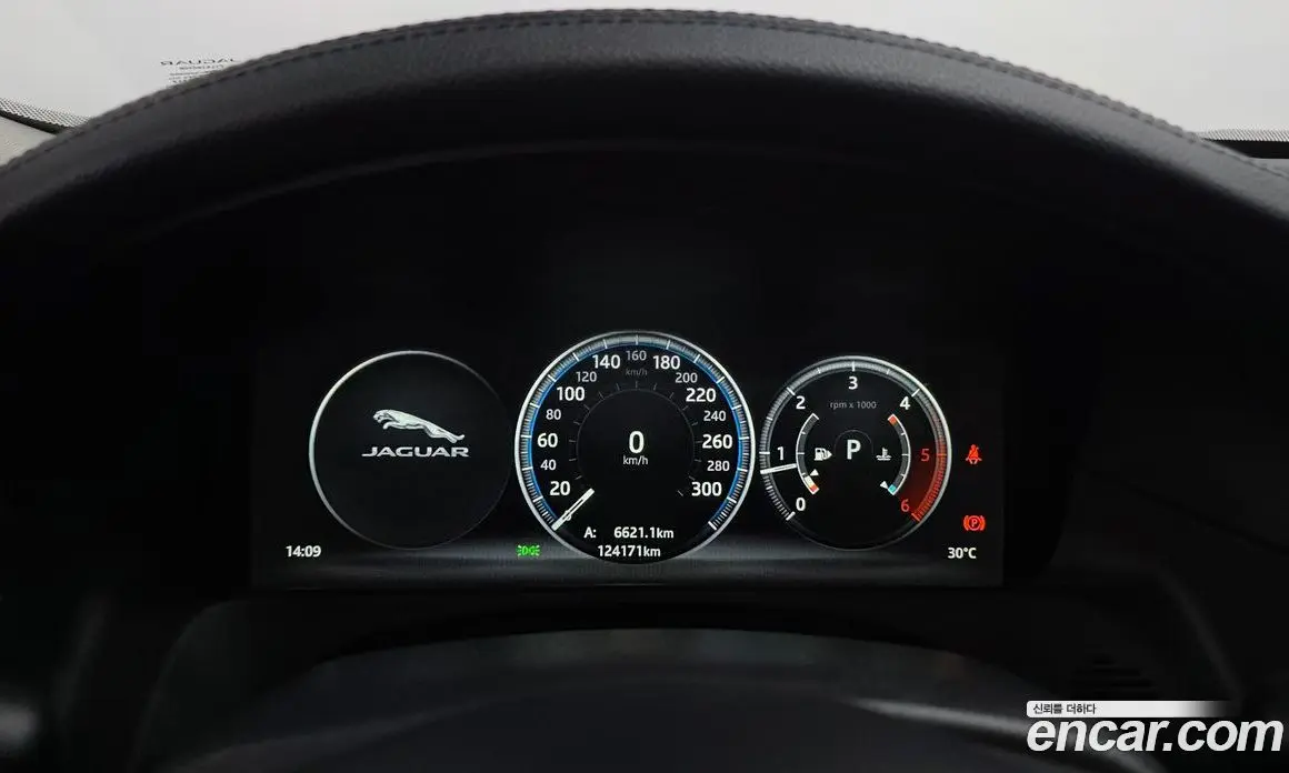 Jaguar XF 2017 2.0 АКПП, фото 8