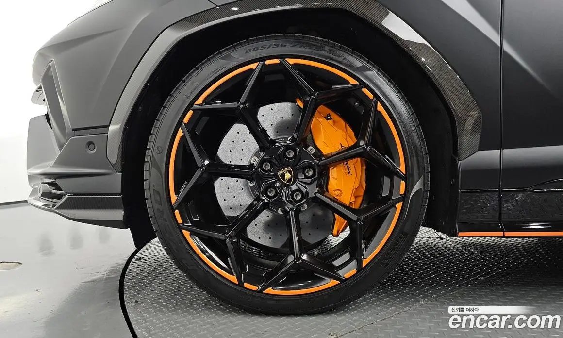 Lamborghini Urus 2024 4.0 АКПП, фото 5
