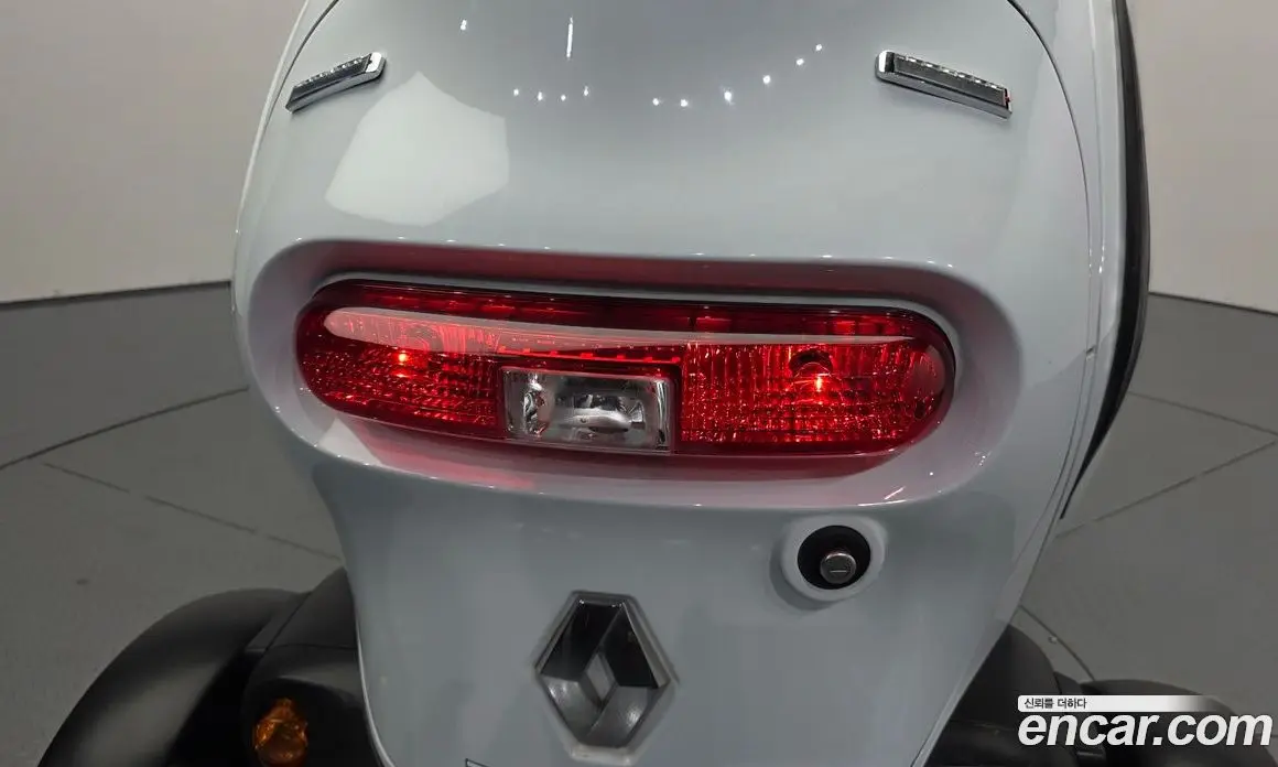 Renault (Samsung) Twizy 2017 0.1 АКПП, фото 8