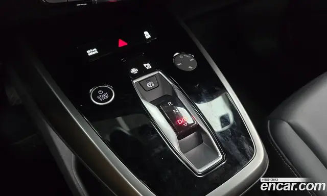 Audi Q4 e-tron 2023 0.2 АКПП, миниатюра 12
