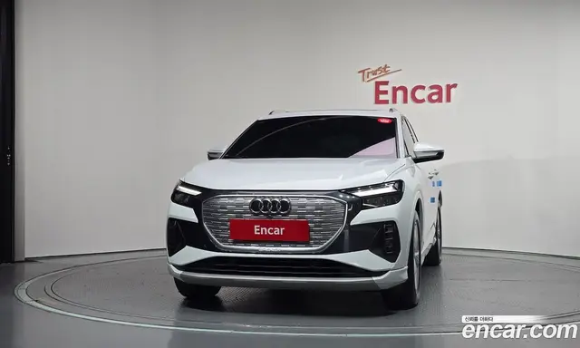 Audi Q4 e-tron 2023 0.2 АКПП, миниатюра 3