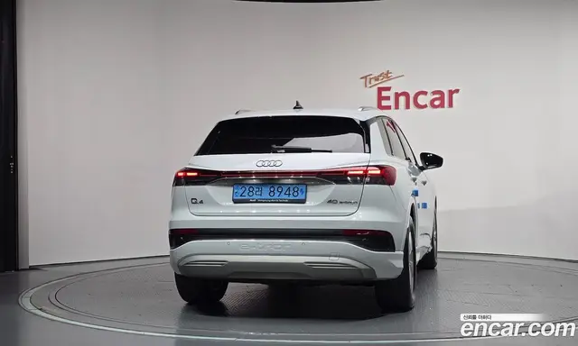 Audi Q4 e-tron 2023 0.2 АКПП, миниатюра 4